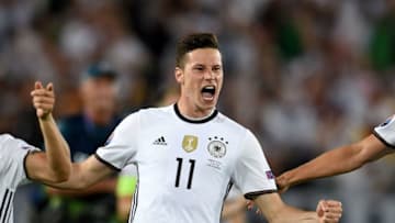 BORDEAUX, FRANCE - JULY 02: Julian Draxler of Germany dash to celebrates their win through the penalty shootout after Jonas Hector scores to win the game after the UEFA EURO 2016 quarter final match between Germany and Italy at Stade Matmut Atlantique on July 2, 2016 in Bordeaux, France. (Photo by Claudio Villa/Getty Images)