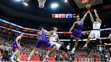LOUISVILLE, KY - DECEMBER 12: Christen Cunningham #1 of the Louisville Cardinals shoots the ball against the Lipscomb Bisons at KFC YUM! Center on December 12, 2018 in Louisville, Kentucky. (Photo by Andy Lyons/Getty Images)