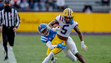 These 3 transfer portal additions could make an impact for Auburn football in 2022 Mandatory Credit: Stephen Lew-USA TODAY Sports