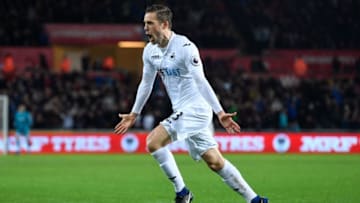 SWANSEA, WALES - JANUARY 31: Gylfi Sigurdsson of Swansea City celebrates scoring his sides second goal during the Premier League match between Swansea City and Southampton at Liberty Stadium on January 31, 2017 in Swansea, Wales. (Photo by Stu Forster/Getty Images)