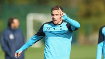 ENFIELD, ENGLAND - OCTOBER 20: Vincent Janssen of Tottenham during the Tottenham Hotspur training session at Tottenham Hotspur Training Centre on October 20, 2016 in Enfield, England. (Photo by Tottenham Hotspur FC/Tottenham Hotspur FC via Getty Images)