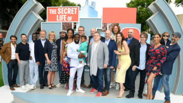 WESTWOOD, CALIFORNIA - JUNE 02: (L-R) Eugenio Derbez, Nick Kroll, Hannibal Buress, Harrison Ford, Janet Healy, Bobby Moynihan, Tiffany Haddish, Eric Stonestreet, Kevin Hart, Kenzo Kash Hart, Chris Meledandri, Patton Oswalt, Chris Renaud, Jonathan Del Val, Lake Bell, Raul Molinar, Dana Carvey, Senna Guemmour, and Brian Lynch attend the Premiere of Universal Pictures' 'The Secret Life Of Pets 2' at Regency Village Theatre on June 02, 2019 in Westwood, California. (Photo by Kevin Winter/Getty Images)