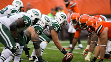 CLEVELAND, OH - OCTOBER 30: New York Jets Offensive Guard Brian Winters (67) prepares to snap the football during the third quarter of the NFL game between the New York Jets and Cleveland Browns on October 30, 2016, at FirstEnergy Stadium in Cleveland, OH. New York defeated Cleveland 31-28. (Photo by Frank Jansky/Icon Sportswire via Getty Images)