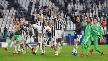 TURIN, ITALY - SEPTEMBER 29: Juventus players celebrate with the fans at full time during the UEFA Champions League group H match between Juventus and Chelsea FC at Allianz Stadium on September 29, 2021 in Turin, Italy. (Photo by Chris Ricco/Getty Images)