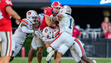 Auburn footballOct 8, 2022; Athens, Georgia, USA; Georgia Bulldogs tight end Brock Bowers (19) runs against the Auburn Tigers defense during the second half at Sanford Stadium. Mandatory Credit: Dale Zanine-USA TODAY Sports