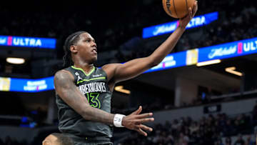 Mandatory Credit: Brace Hemmelgarn-USA TODAY Sports