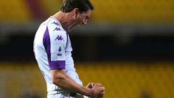 BENEVENTO, ITALY - MARCH 13: Dusan Vlahovic of ACF Fiorentina celebrates after scoring his team's second goal during the Serie A match between Benevento Calcio and ACF Fiorentina at Stadio Ciro Vigorito on March 13, 2021 in Benevento, Italy. Sporting stadiums around Italy remain under strict restrictions due to the Coronavirus Pandemic as Government social distancing laws prohibit fans inside venues resulting in games being played behind closed doors. (Photo by Francesco Pecoraro/Getty Images)