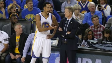 Golden State Warriors' Shaun Livingston (34) talks to Golden State Warriors head coach Steve Kerr during their game against the Los Angeles Clippers in the second quarter at Oracle Arena in Oakland, Calif., on Wednesday, March 23, 2016. (Nhat V. Meyer/Bay Area News Group) (Photo by MediaNews Group/Bay Area News via Getty Images)