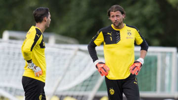 BAD RAGAZ, SWITZERLAND - JULY 20: goalkeeper Roman Buerki and goalkeeper Roman Weidenfeller, r., of Borussia Dortmund during the training session on the training ground of Bad Ragaz on July 20, 2015 in Bad Ragaz, Switzerland. (Photo by Alexandre Simoes/Borussia Dortmund/Getty Images)