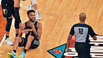 MEMPHIS, TENNESSEE - FEBRUARY 16: Kyle Anderson #1 of the Memphis Grizzlies reacts to a call during the first half against the New Orleans Pelicans at FedExForum on February 16, 2021 in Memphis, Tennessee. NOTE TO USER: User expressly acknowledges and agrees that, by downloading and or using this photograph, User is consenting to the terms and conditions of the Getty Images License Agreement. (Photo by Justin Ford/Getty Images)