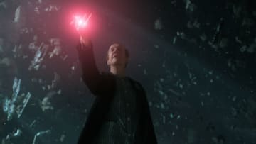 The Sandman. David Thewlis as John Dee in episode 105 of The Sandman. Cr. Courtesy Of Netflix © 2022