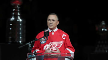 Detroit Red Wings General Manager Steve Yzerman speaks to the crowd. (Detroit Free Press)