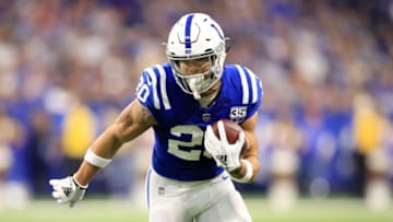 INDIANAPOLIS, IN - NOVEMBER 18: Jordan Wilkins #20 of the Indianapolis Colts runs the ball for a touch down in the game against the Tennessee Titans at Lucas Oil Stadium on November 18, 2018 in Indianapolis, Indiana. (Photo by Andy Lyons/Getty Images)