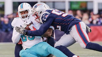 FOXBORO, MA - NOVEMBER 26: Elandon Roberts