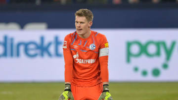 GELSENKIRCHEN, GERMANY - DECEMBER 15: (BILD ZEITUNG OUT) goalkeeper Alexander Nuebel of FC Schalke 04 looks on during the Bundesliga match between FC Schalke 04 and Eintracht Frankfurt at Veltins-Arena on December 15, 2019 in Gelsenkirchen, Germany. (Photo by TF-Images/Getty Images)