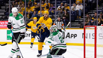 NASHVILLE, TN - OCTOBER 13: Jake Oettinger #29 of the Dallas Stars makes a save against the Nashville Predators during the third period at Bridgestone Arena on October 13, 2022 in Nashville, Tennessee. Dallas defeats Nashville 4-1. (Photo by Brett Carlsen/Getty Images)