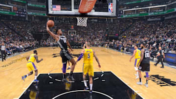 SACRAMENTO, CA - NOVEMBER 10: Troy Williams #19 of the Sacramento Kings dunks against the Los Angeles Lakers on November 10, 2018 at Golden 1 Center in Sacramento, California. NOTE TO USER: User expressly acknowledges and agrees that, by downloading and or using this photograph, User is consenting to the terms and conditions of the Getty Images Agreement. Mandatory Copyright Notice: Copyright 2018 NBAE (Photo by Rocky Widner/NBAE via Getty Images)