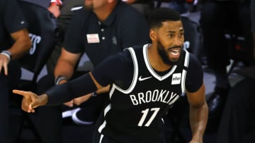 LAKE BUENA VISTA, FLORIDA - AUGUST 19: Garrett Temple #17 of the Brooklyn Nets celebrates a basket against the Toronto Raptors during the third quarter in Game Two of the Eastern Conference First Round during the 2020 NBA Playoffs at The Field House at ESPN Wide World Of Sports Complex on August 19, 2020 in Lake Buena Vista, Florida. NOTE TO USER: User expressly acknowledges and agrees that, by downloading and or using this photograph, User is consenting to the terms and conditions of the Getty Images License Agreement. (Photo by Kevin C. Cox/Getty Images)