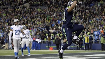 January 7, 2017; Seattle, WA, USA; Seattle Seahawks running back Thomas Rawls (34) runs the ball in for a touchdown against the Detroit Lions during the second half in the NFC Wild Card playoff football game at CenturyLink Field. Mandatory Credit: Troy Wayrynen-USA TODAY Sports