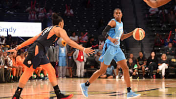 ATLANTA, GA - JUNE 5: Tiffany Hayes #15 of the Atlanta Dream handles the ball against the Connecticut Sun on June 5, 2018 at Hank McCamish Pavilion in Atlanta, Georgia. NOTE TO USER: User expressly acknowledges and agrees that, by downloading and/or using this Photograph, user is consenting to the terms and conditions of the Getty Images License Agreement. Mandatory Copyright Notice: Copyright 2018 NBAE (Photo by Scott Cunningham/NBAE via Getty Images)