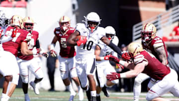 LOUISVILLE, KENTUCKY - OCTOBER 05: Javian Hawkins #10 of the Louisville football program runs the ball in the game against the Boston College Eagles at Cardinal Stadium on October 05, 2019 in Louisville, Kentucky. (Photo by Justin Casterline/Getty Images)