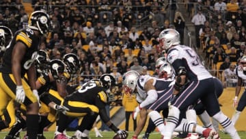 Oct 23, 2016; Pittsburgh, PA, USA; The Pittsburgh Steelers offense lines up against the Nw England Patriots defense during the fourth quarter at Heinz Field. New England won 27-16. Mandatory Credit: Charles LeClaire-USA TODAY Sports
