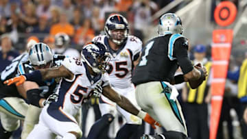 Feb 7, 2016; Santa Clara, CA, USA; Denver Broncos linebacker Von Miller (58) sacks Carolina Panthers quarterback Cam Newton (1) in Super Bowl 50 at Levi