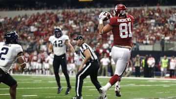 ARLINGTON, TX - DECEMBER 2: Mark Andrews