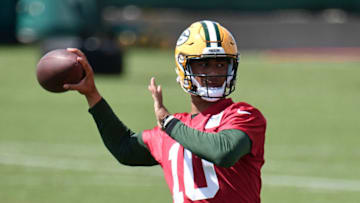 ASHWAUBENON, WISCONSIN - AUGUST 17: Jordan Love #10 of the Green Bay Packers works out during training camp at Ray Nitschke Field on August 17, 2020 in Ashwaubenon, Wisconsin. (Photo by Stacy Revere/Getty Images)