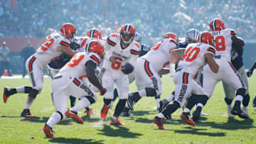 CLEVELAND, OH - NOVEMBER 06: Cody Kessler #6 of the Cleveland Browns looks to hand off against the Dallas Cowboys during the game at FirstEnergy Stadium on November 6, 2016 in Cleveland, Ohio. Dallas defeated Cleveland 35-10. (Photo by Joe Robbins/Getty Images)