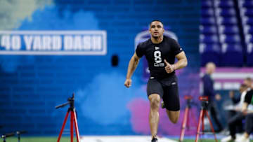 INDIANAPOLIS, IN - FEBRUARY 27: Quarterback Jalen Hurts of Oklahoma runs the 40-yard dash during the NFL Scouting Combine at Lucas Oil Stadium on February 27, 2020 in Indianapolis, Indiana. (Photo by Joe Robbins/Getty Images)