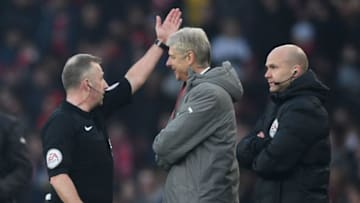 LONDON, ENGLAND - JANUARY 22: Referee Jonathan Moss orders Arsene Wenger, Manager of Arsenal to leave from the touchline during the Premier League match between Arsenal and Burnley at the Emirates Stadium on January 22, 2017 in London, England. (Photo by Shaun Botterill/Getty Images)