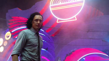 Loki (Tom Hiddleston) in Marvel Studios' LOKI, exclusively on Disney+. Photo by Chuck Zlotnick. ©Marvel Studios 2021. All Rights Reserved.