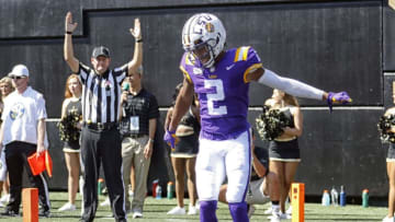 NASHVILLE, TENNESSEE - SEPTEMBER 21: Justin Jefferson #2 of the LSU Tigers celebrates after scoring a touchdown against the Vanderbilt Commodores during the first half at Vanderbilt Stadium on September 21, 2019 in Nashville, Tennessee. (Photo by Frederick Breedon/Getty Images)