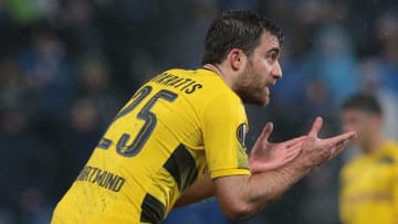 REGGIO NELL'EMILIA, ITALY - FEBRUARY 22: Sokratis Papastathopoulos of Borussia Dortmund reacts during UEFA Europa League Round of 32 match between Atalanta and Borussia Dortmund at the Mapei Stadium - Citta' del Tricolore on February 22, 2018 in Reggio nell'Emilia, Italy. (Photo by Emilio Andreoli/Getty Images)