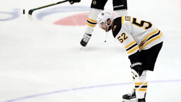 ST LOUIS, MISSOURI - JUNE 09: Sean Kuraly #52 of the Boston Bruins warms up prior to Game Six of the 2019 NHL Stanley Cup Final against the St. Louis Blues at Enterprise Center on June 09, 2019 in St Louis, Missouri. (Photo by Jamie Squire/Getty Images)