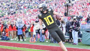 Justin Herbert, Oregon Ducks. (Photo by Brian Rothmuller/Icon Sportswire via Getty Images)