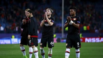 MADRID, SPAIN - MARCH 15: Leon Bailey (R) of Bayer Leverkusen and his teammate Kevin Kampl (2ndR) acknowledge the audience their fans after the UEFA Champions League Round of 16 second leg match between Club Atletico de Madrid and Bayer Leverkusen at Vicente Calderon Stadium on March 15, 2017 in Madrid, Spain. (Photo by Gonzalo Arroyo Moreno/Getty Images)