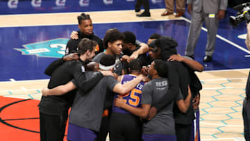 CHARLOTTE, NC - JANUARY 19: Phoenix Suns huddle up before the game against the Charlotte Hornets on January 19, 2019 at Spectrum Center in Charlotte, North Carolina. NOTE TO USER: User expressly acknowledges and agrees that, by downloading and or using this photograph, User is consenting to the terms and conditions of the Getty Images License Agreement. Mandatory Copyright Notice: Copyright 2019 NBAE (Photo by Brock Williams-Smith/NBAE via Getty Images)