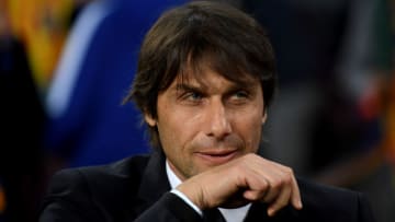 BARCELONA, SPAIN - MARCH 14: Antonio Conte, Manager of Chelsea looks on prior to the UEFA Champions League Round of 16 Second Leg match FC Barcelona and Chelsea FC at Camp Nou on March 14, 2018 in Barcelona, Spain. (Photo by Shaun Botterill/Getty Images)