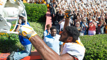 AUBURN, AL - OCTOBER 13: Wide receiver Jauan Jennings #15 of the Tennessee Volunteers celebrates after defeating the Auburn Tigers at Jordan-Hare Stadium on October 13, 2018 in Auburn, Alabama. (Photo by Michael Chang/Getty Images)