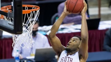 Jan 27, 2021; Columbia, South Carolina, USA; South Carolina Gamecocks forward Wildens Leveque (15) dunks against the Georgia Bulldogs in the second half at Colonial Life Arena. Mandatory Credit: Jeff Blake-USA TODAY Sports