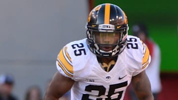 LINCOLN, NE - NOVEMBER 24: Running back Akrum Wadley