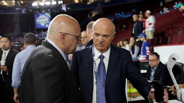 Barry Trotz and Lou Lamoriello of the New Your Islanders attend the 2019 NHL Draft at Rogers Arena on June 22, 2019 in Vancouver, Canada. (Photo by Bruce Bennett/Getty Images)