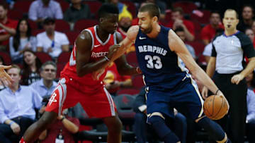 Marc Gasol of the Memphis Grizzlies (Photo by Bob Levey/Getty Images)
