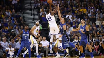 OAKLAND, CA - NOVEMBER 13: Kevin Durant