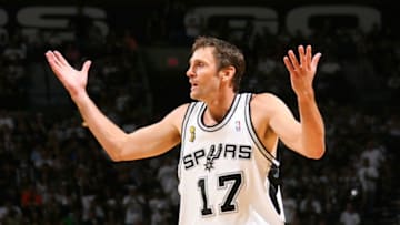 SAN ANTONIO - JUNE 10: Brent Barry #17 of the San Antonio Spurs reacts against the Cleveland Cavaliers in Game Two of the NBA Finals at the AT&T Center on June 10, 2007 in San Antonio, Texas. NOTE TO USER: User expressly acknowledges and agrees that, by downloading and/or using this Photograph, user is consenting to the terms and conditions of the Getty Images License Agreement. Mandatory Copyright Notice: Copyright 2007 NBAE (Photo by Jesse D. Garrabrant/NBAE via Getty Images)