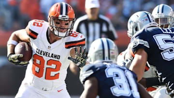 Nov 6, 2016; Cleveland, OH, USA; Cleveland Browns tight end Gary Barnidge (82) runs with the ball after a catch against the Dallas Cowboys during the first quarter at FirstEnergy Stadium. Mandatory Credit: Ken Blaze-USA TODAY Sports