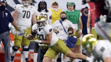 Jan 1, 2021; Arlington, TX, USA; Notre Dame Fighting Irish tight end Michael Mayer (87) makes a catch in the first quarter against the Alabama Crimson Tide during the Rose Bowl at AT&T Stadium. Mandatory Credit: Tim Heitman-USA TODAY Sports