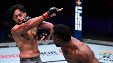 LAS VEGAS, NEVADA - AUGUST 25: (R-L) Jamie Pickett punches Jhonoven Pati in a middleweight bout during week four of Dana White's Contender Series season four at UFC APEX on August 25, 2020 in Las Vegas, Nevada. (Photo by Chris Unger/DWCS LLC/Zuffa LLC)